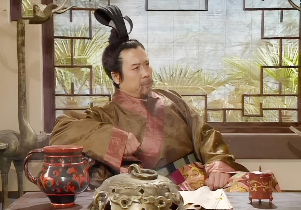 股票配资助手网 刘备和孙权重新结盟，要了范强张达性命，没有要求糜芳士仁回成都